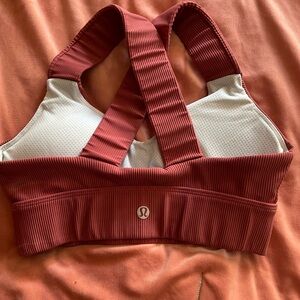 Lulu Sports Bra
Burnt Orange Color
Worn Once